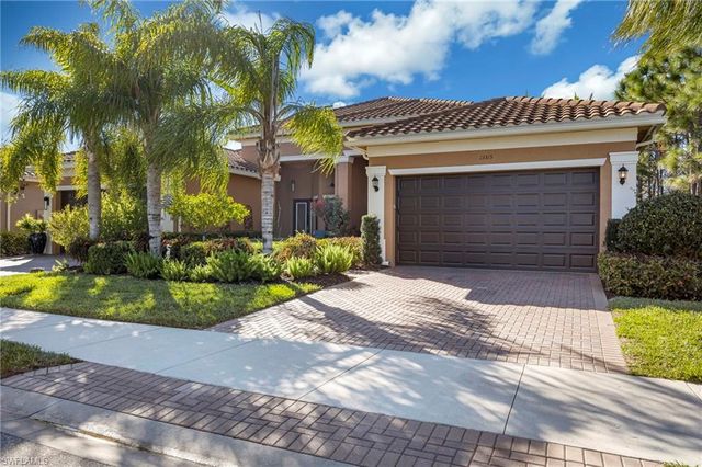 13315 Silktail DR, Naples, FL 34109