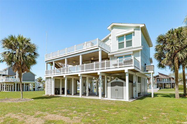 13827 Pirates Beach Boulevard, Galveston, TX 77554