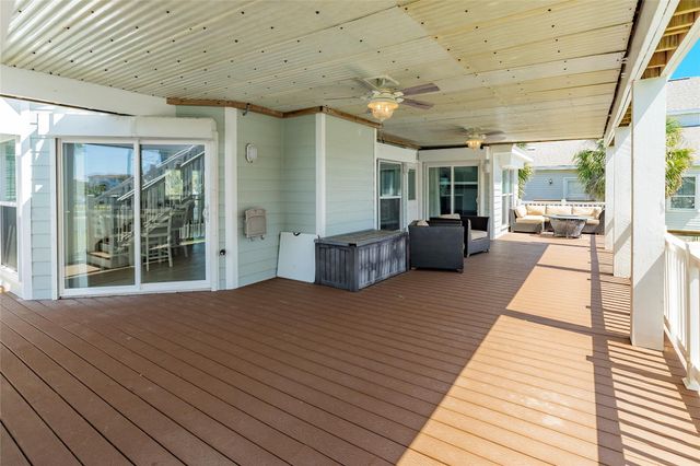 13827 Pirates Beach Boulevard, Galveston, TX 77554