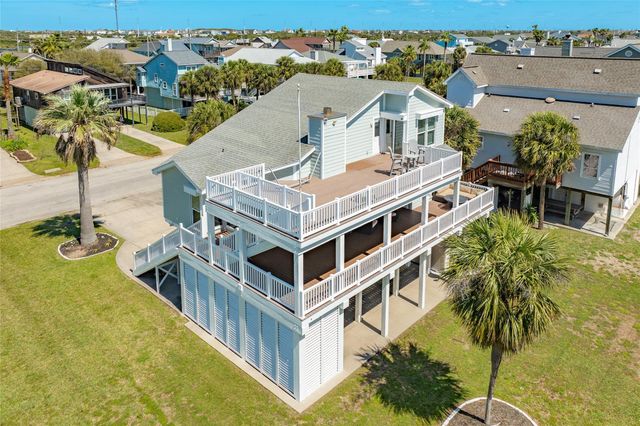 13827 Pirates Beach Boulevard, Galveston, TX 77554