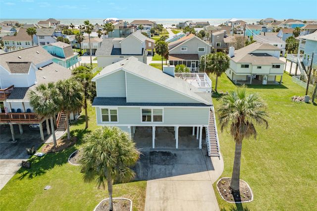 13827 Pirates Beach Boulevard, Galveston, TX 77554
