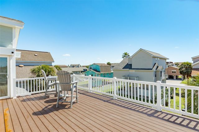 13827 Pirates Beach Boulevard, Galveston, TX 77554