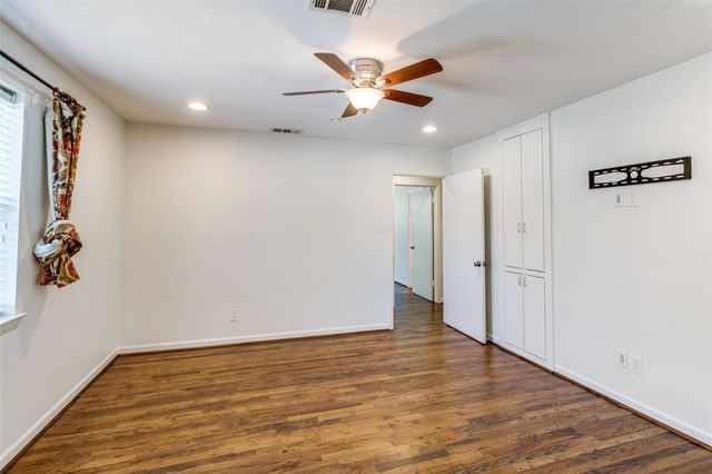 5131 Urban Crest Road, Dallas, TX 75227