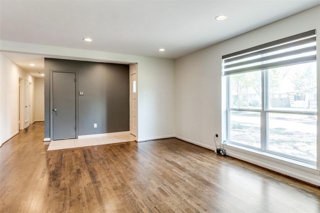 5131 Urban Crest Road, Dallas, TX 75227