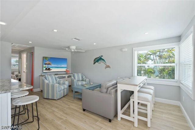210 Dakota AVE, Fort Myers Beach, FL 33931