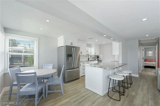 210 Dakota AVE, Fort Myers Beach, FL 33931