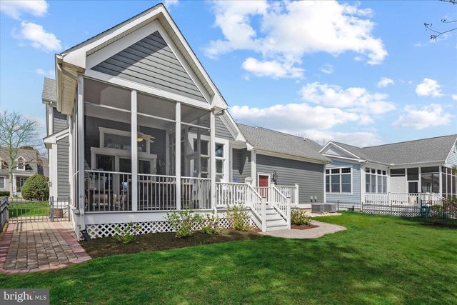 27 SYCAMORE ST, Ocean View, DE 19970