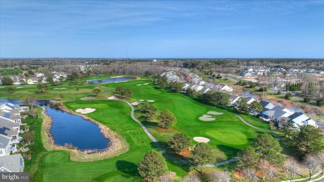 27 SYCAMORE ST, Ocean View, DE 19970