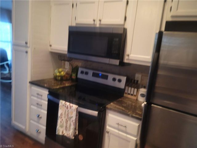 596 Colleen Drive, Thomasville, NC 27360