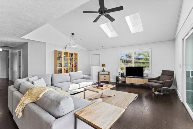 315 SPRING AVENUE, Anna Maria, FL 34216