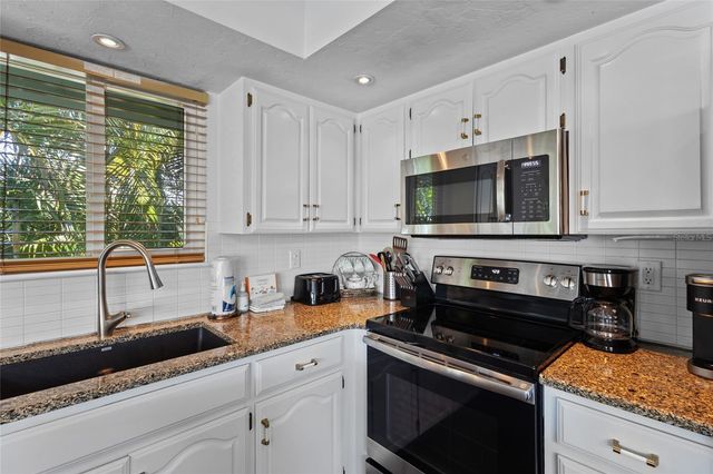 315 SPRING AVENUE, Anna Maria, FL 34216