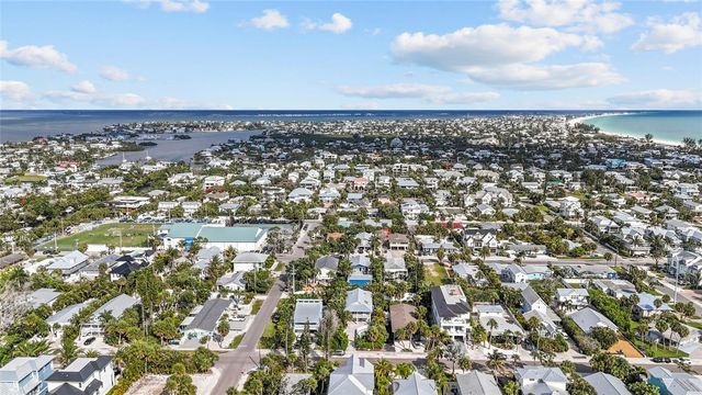315 SPRING AVENUE, Anna Maria, FL 34216