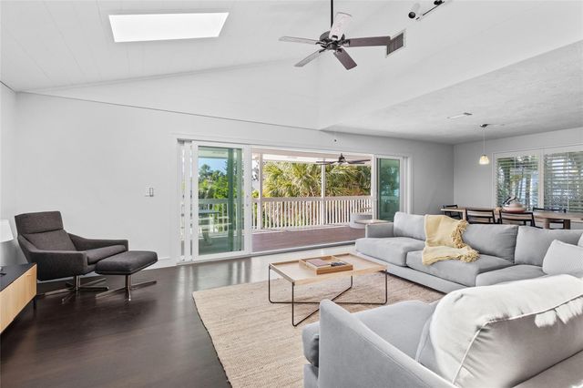 315 SPRING AVENUE, Anna Maria, FL 34216