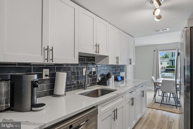 7110 MARBURY CT, District Heights, MD 20747