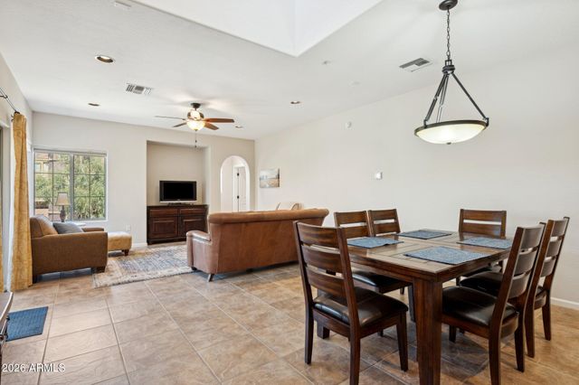 3935 E ROUGH RIDER Road 1172, Phoenix, AZ 85050