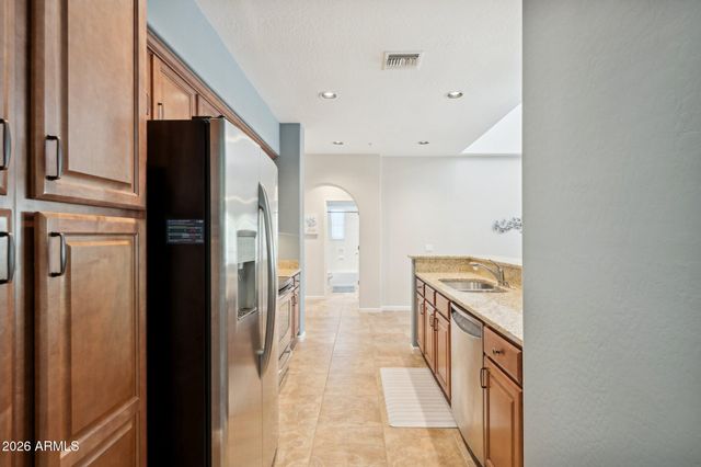 3935 E ROUGH RIDER Road 1172, Phoenix, AZ 85050