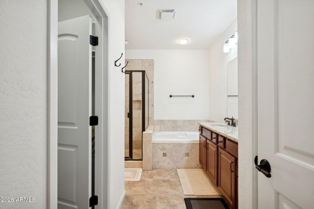 3935 E ROUGH RIDER Road 1172, Phoenix, AZ 85050