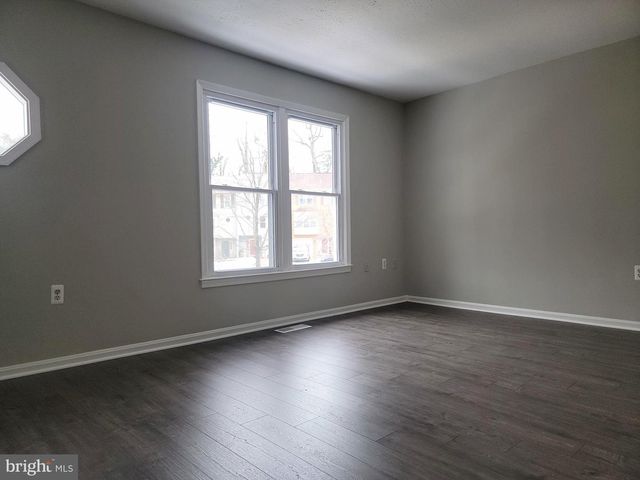 7370 STREAM WAY, Springfield, VA 22152