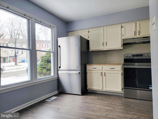 7370 STREAM WAY, Springfield, VA 22152