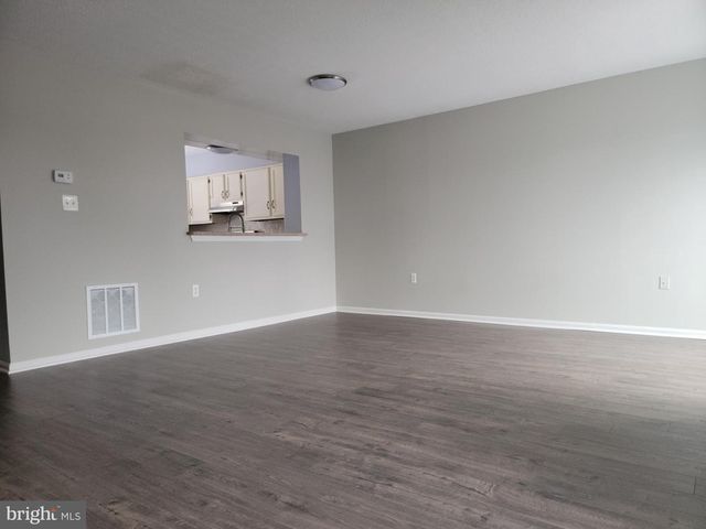 7370 STREAM WAY, Springfield, VA 22152