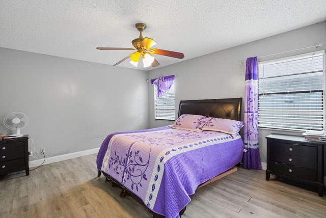 1301 SW 75th Avenue, North Lauderdale, FL 33068