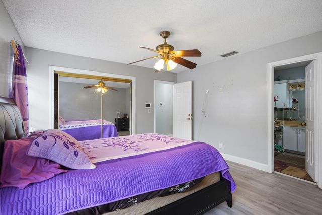 1301 SW 75th Avenue, North Lauderdale, FL 33068