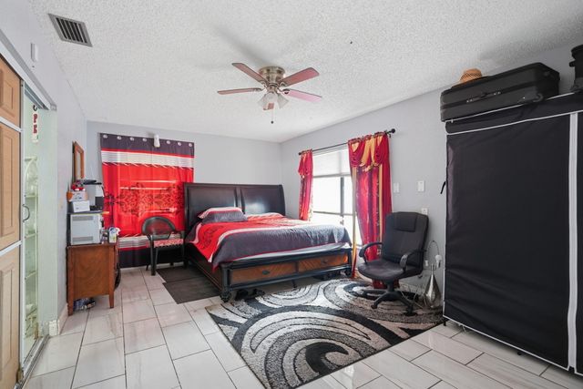 1301 SW 75th Avenue, North Lauderdale, FL 33068