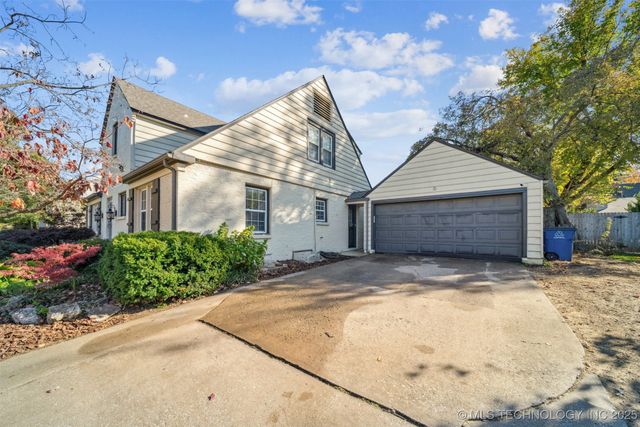 2720 E 22nd Street, Tulsa, OK 74114