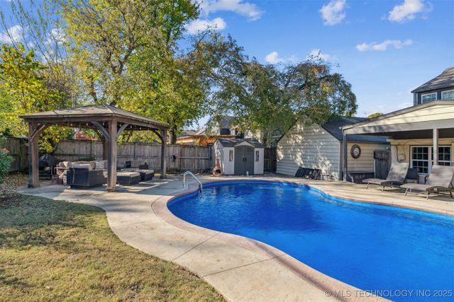 2720 E 22nd Street, Tulsa, OK 74114