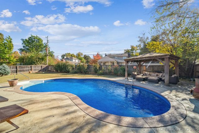 2720 E 22nd Street, Tulsa, OK 74114