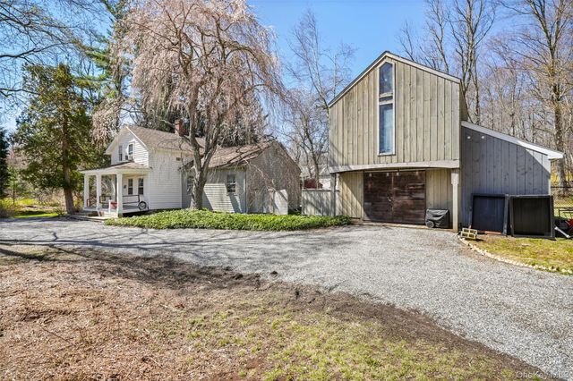 182 Smith Ridge Road, South Salem, NY 10590