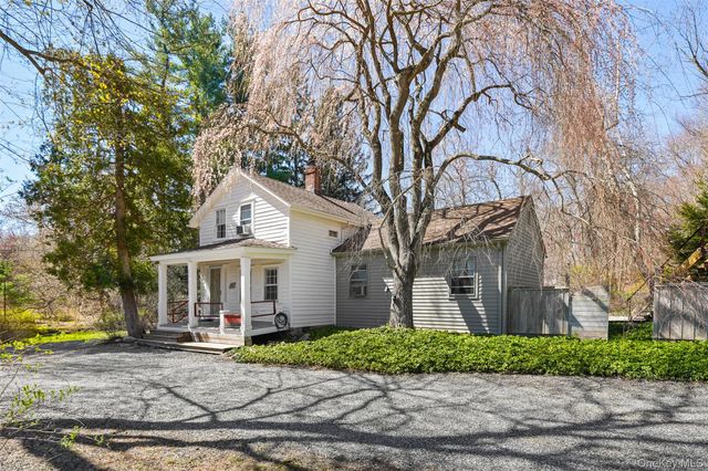 182 Smith Ridge Road, South Salem, NY 10590