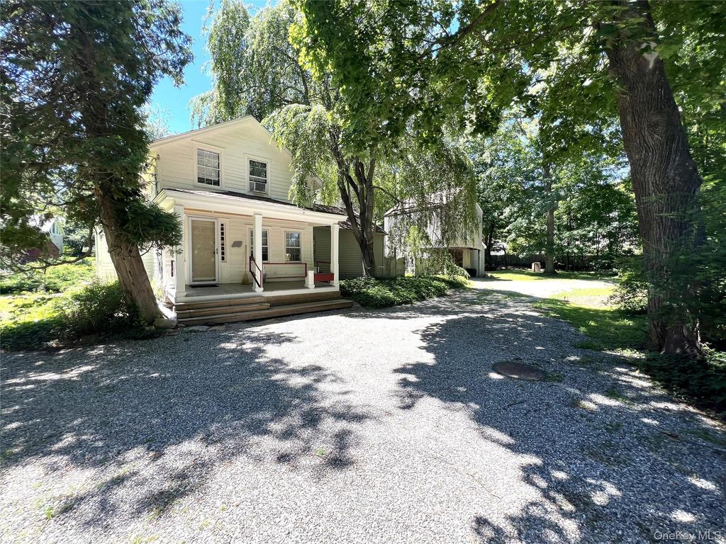 182 Smith Ridge Road, South Salem, NY 10590