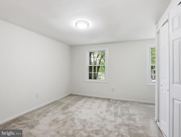 4725 LAVINGTON PL, Nottingham, MD 21236