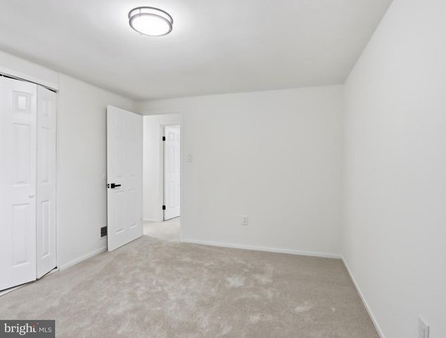 4725 LAVINGTON PL, Nottingham, MD 21236