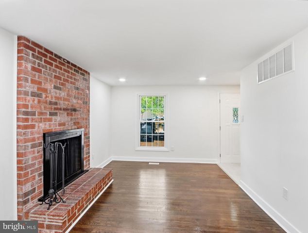4725 LAVINGTON PL, Nottingham, MD 21236