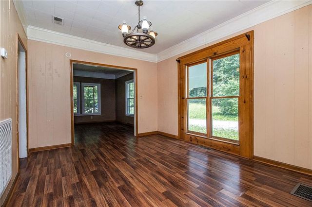 144 Burnt Hickory SE Road, Cartersville, GA 30120