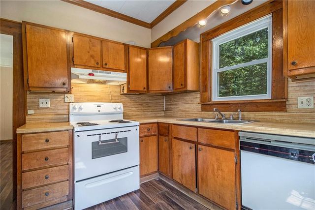 144 Burnt Hickory SE Road, Cartersville, GA 30120