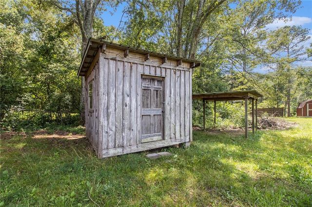 144 Burnt Hickory SE Road, Cartersville, GA 30120
