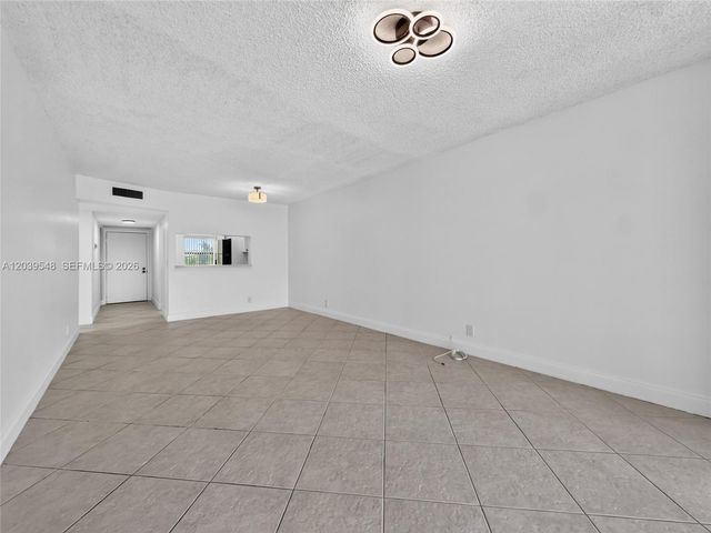 11358 Taft St 11358, Pembroke Pines, FL 33026
