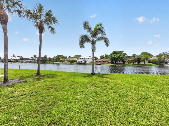 11358 Taft St 11358, Pembroke Pines, FL 33026