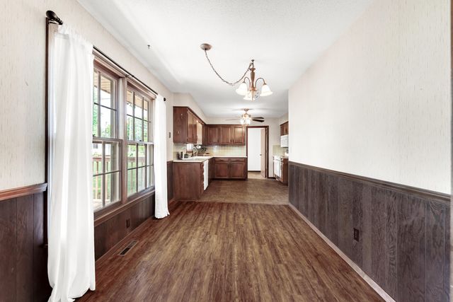 3039 E Covington Street, Springfield, MO 65804