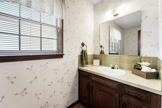 3039 E Covington Street, Springfield, MO 65804