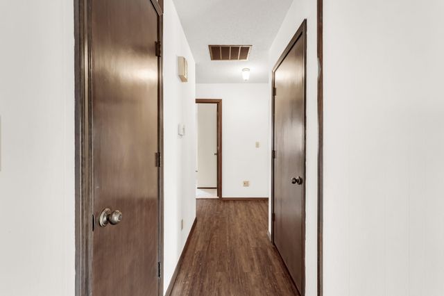 3039 E Covington Street, Springfield, MO 65804