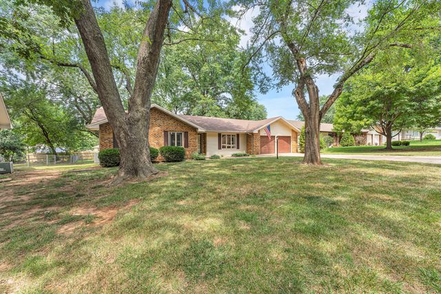 3039 E Covington Street, Springfield, MO 65804
