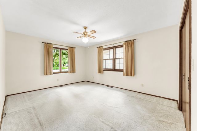 3039 E Covington Street, Springfield, MO 65804