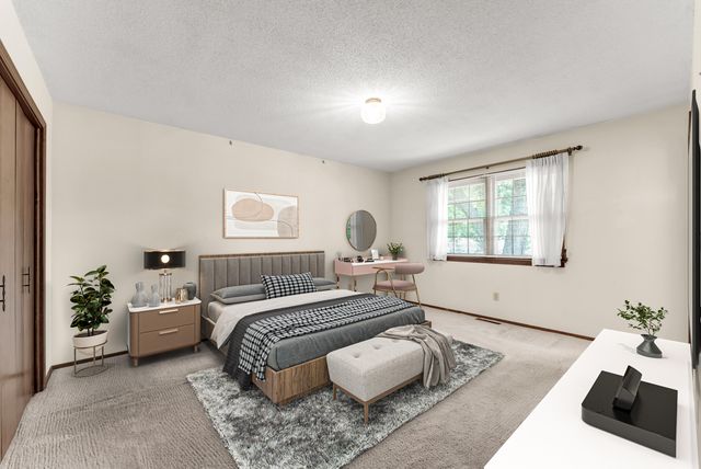 3039 E Covington Street, Springfield, MO 65804