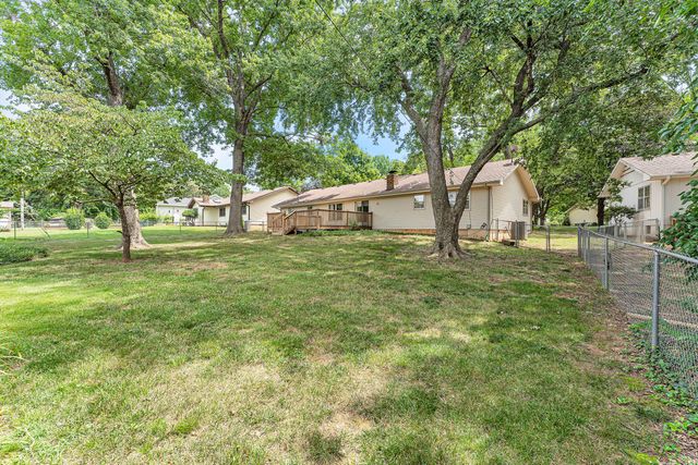 3039 E Covington Street, Springfield, MO 65804