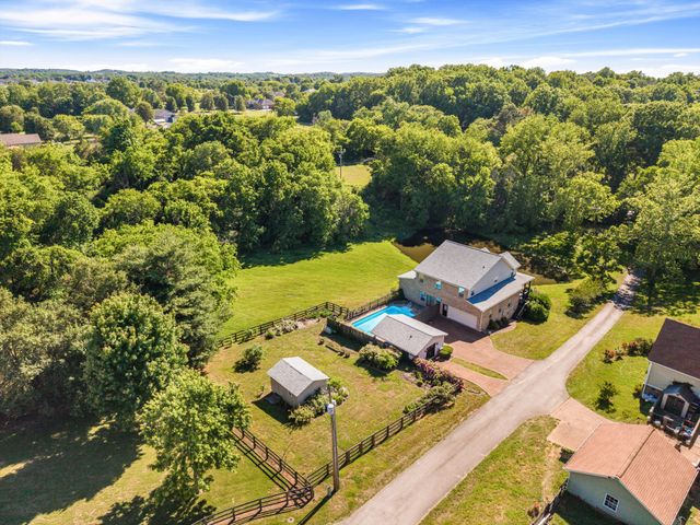 3400 Cobblestone Mills Rd, Spring Hill, TN 37174