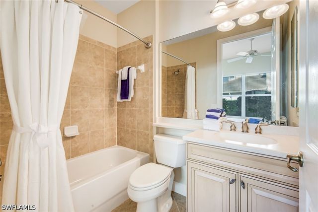 9217 Quartz LN 102, Naples, FL 34120